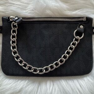 MICHAEL KORS logo fanny pack. Size L